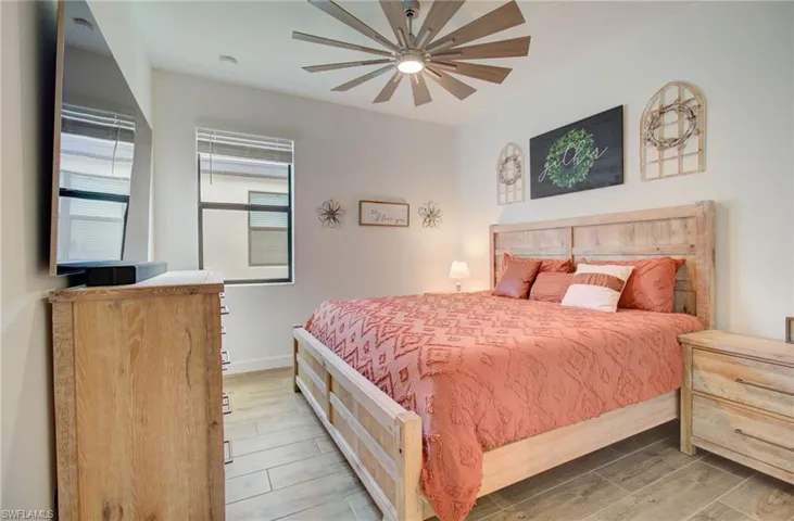 2nd Bedroom w/ ensuite