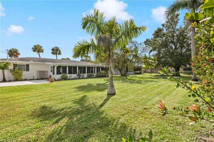 1039 El Mar AVE, FORT MYERS FL 33919