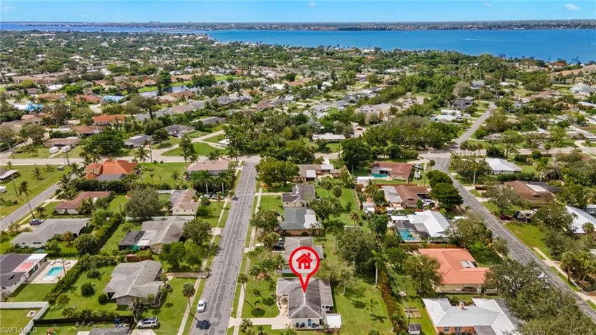 1039 El Mar AVE, FORT MYERS FL 33919