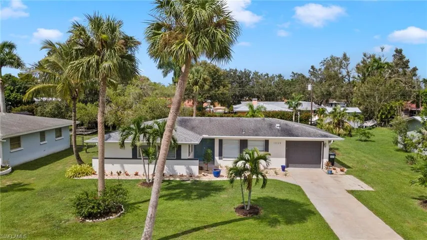 1039 El Mar AVE, FORT MYERS FL 33919
