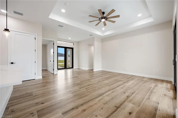 608 Nw 3rd Ln, Cape Coral, Florida 33993