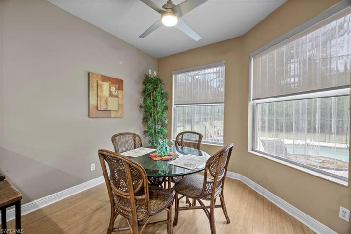 Breakfast nook