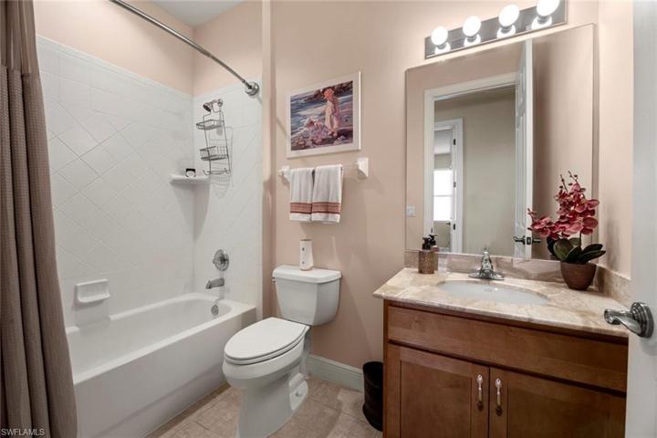 2nd guest bathroom