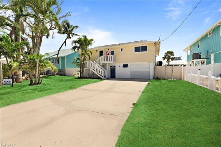 **Virtual Staging of grass only for print ad**