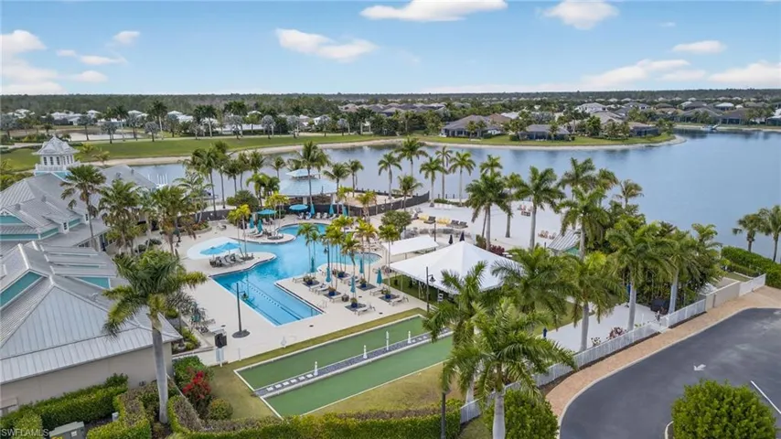 14792  Spinnaker  WAY, Naples, FL 34114