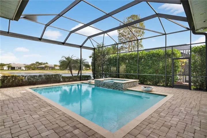 14792  Spinnaker  WAY, Naples, FL 34114