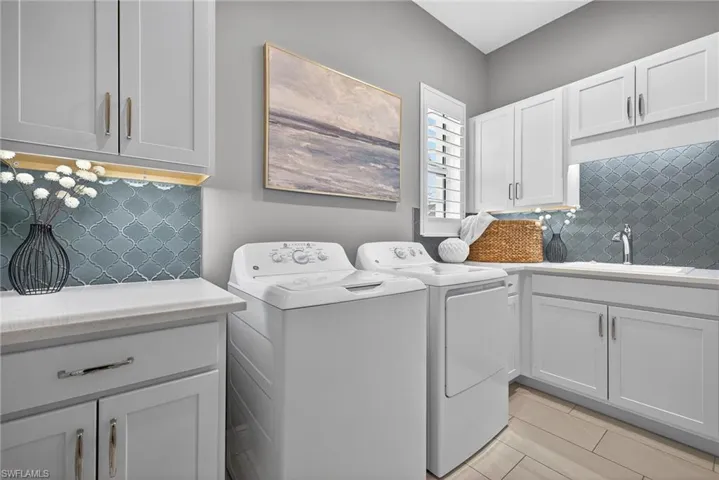 14792  Spinnaker  WAY, Naples, FL 34114