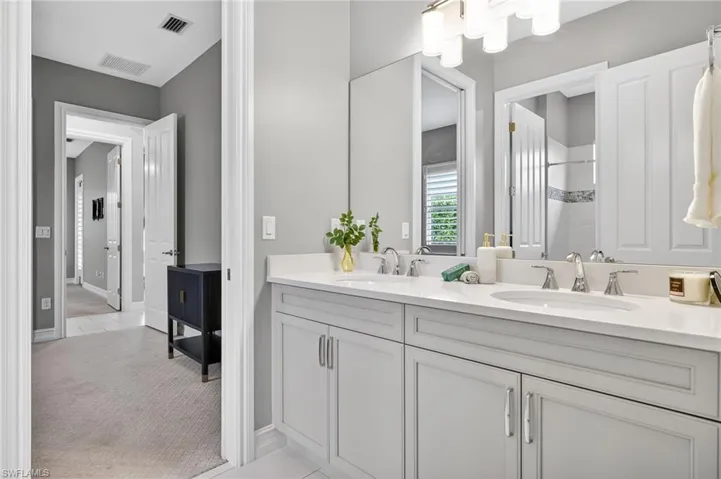 14792  Spinnaker  WAY, Naples, FL 34114