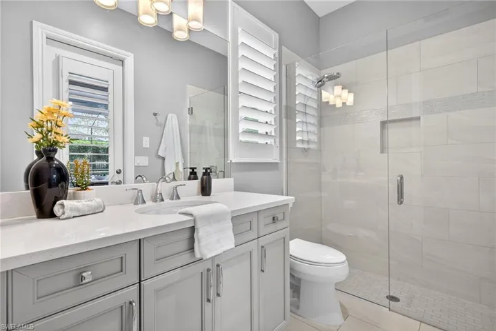 14792  Spinnaker  WAY, Naples, FL 34114