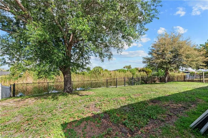 1418 SW 11th  PL, Cape Coral, FL 33991