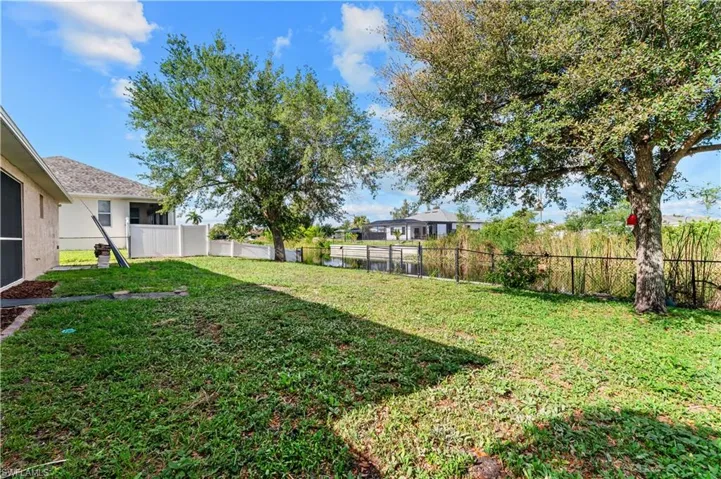1418 SW 11th  PL, Cape Coral, FL 33991