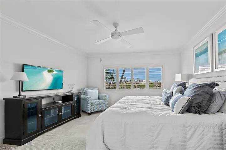 3401  Gulf Shore N BLVD, Naples, FL 34103