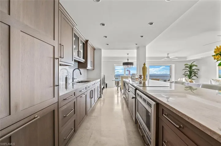 3401  Gulf Shore N BLVD, Naples, FL 34103