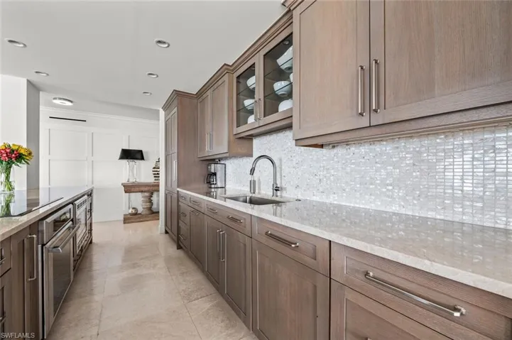 3401  Gulf Shore N BLVD, Naples, FL 34103