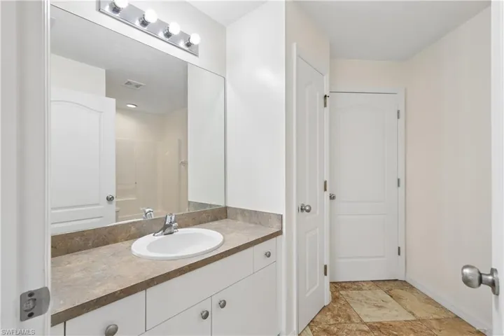 2846 3rd St, Cape Coral, Florida 33993