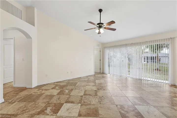 2846 3rd St, Cape Coral, Florida 33993