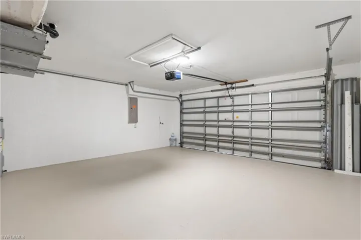 2846 3rd St, Cape Coral, Florida 33993