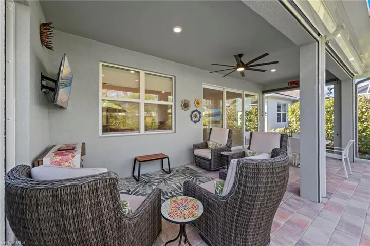 Covered area w/TV hookup