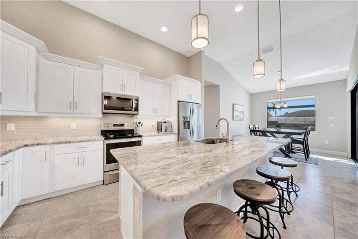326 SE 29th ST, CAPE CORAL FL 33904
