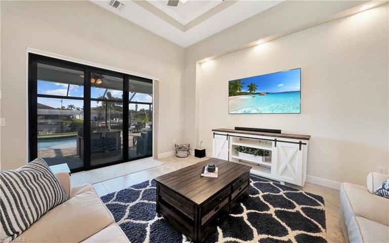 326 SE 29th ST, CAPE CORAL FL 33904