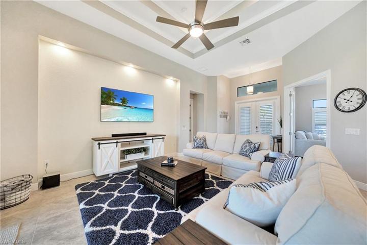 326 SE 29th ST, CAPE CORAL FL 33904