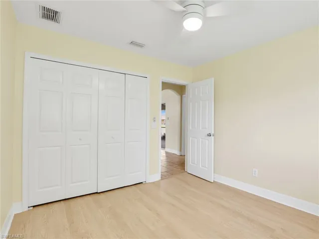305 16th Pl, Cape Coral, Florida 33990