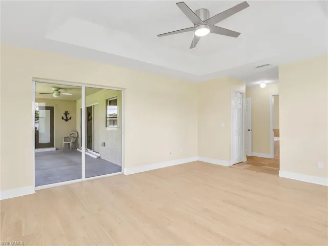 305 16th Pl, Cape Coral, Florida 33990