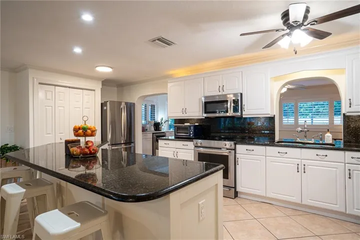 6219  Saint Andrews N CIR, Fort Myers, FL 33919