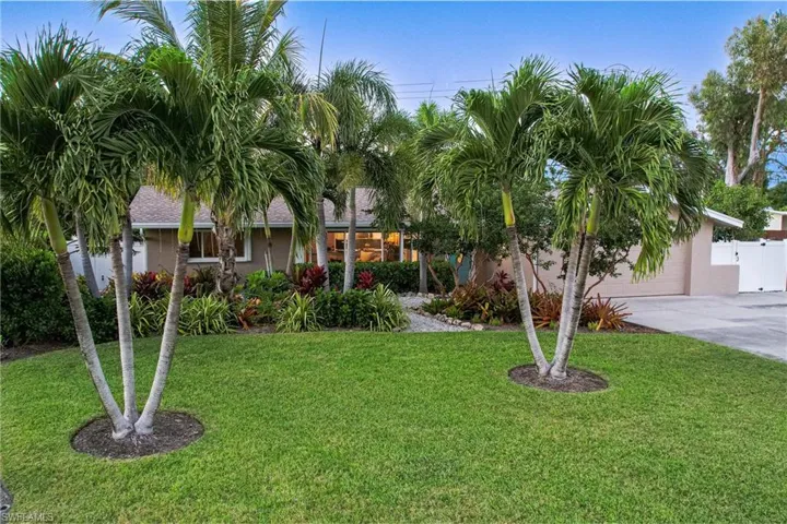6219  Saint Andrews N CIR, Fort Myers, FL 33919