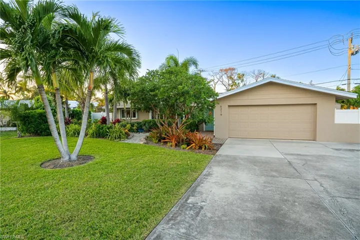 6219  Saint Andrews N CIR, Fort Myers, FL 33919