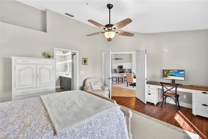 5135 Cobble Creek Ct 201, Naples, Florida 34110