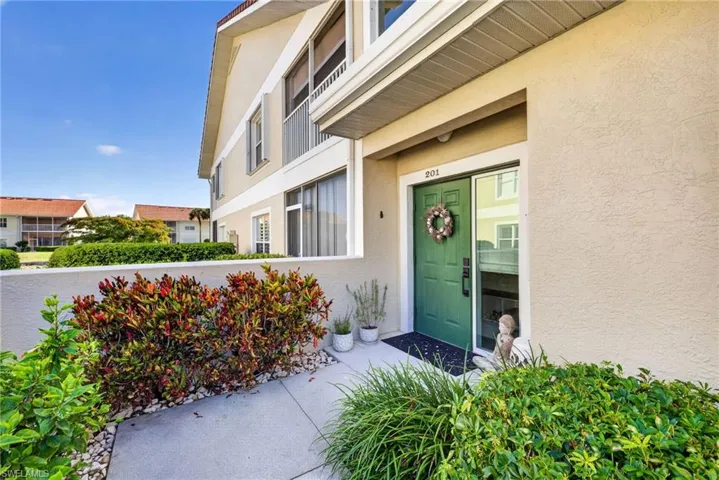 5135 Cobble Creek Ct 201, Naples, Florida 34110