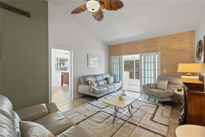 402 SE 42nd  TER, Cape Coral, FL 33904