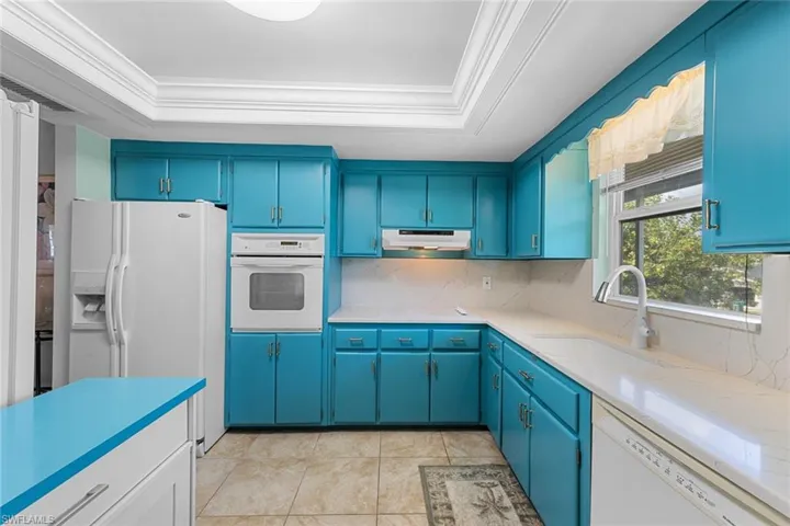 402 SE 42nd  TER, Cape Coral, FL 33904