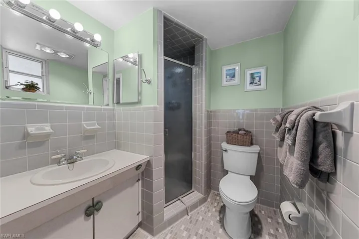 402 SE 42nd  TER, Cape Coral, FL 33904
