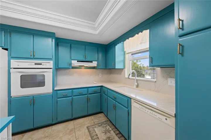 402 SE 42nd  TER, Cape Coral, FL 33904