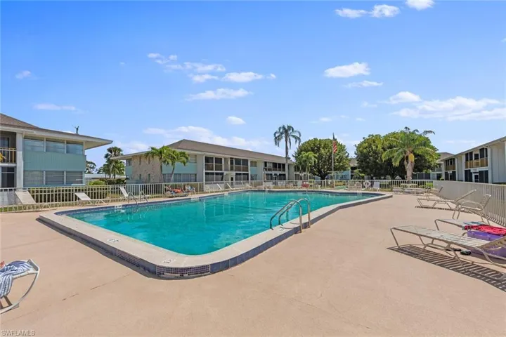 402 SE 42nd  TER, Cape Coral, FL 33904