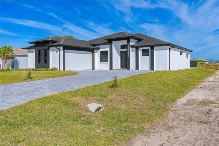 831 NE 11TH  TER, Cape Coral, FL 33909