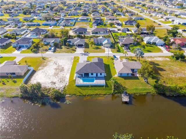 831 NE 11TH  TER, Cape Coral, FL 33909