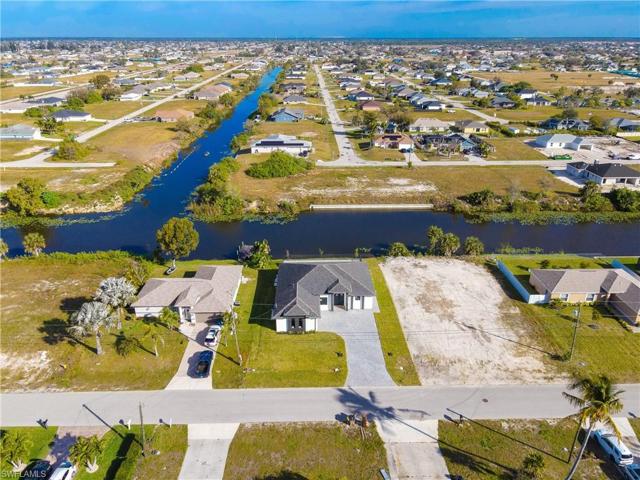 831 NE 11TH  TER, Cape Coral, FL 33909