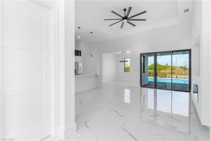831 NE 11TH  TER, Cape Coral, FL 33909