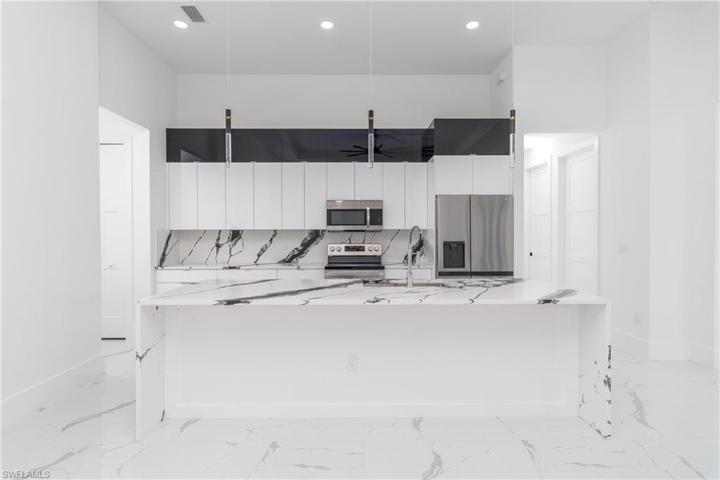 831 NE 11TH  TER, Cape Coral, FL 33909