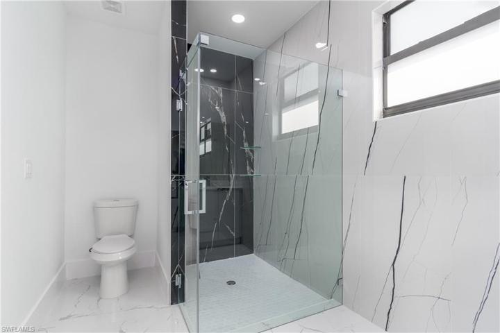 831 NE 11TH  TER, Cape Coral, FL 33909