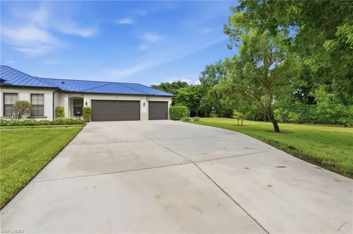 1311 Jaybird Way, Naples, Florida 34105