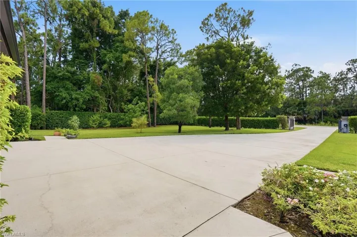 1311 Jaybird Way, Naples, Florida 34105