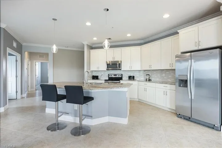 15148 Palmer Lake Cir # 203, Naples Fl 34109