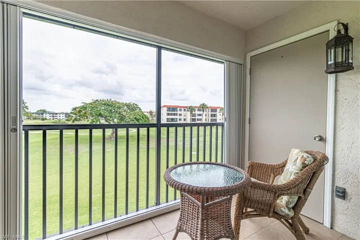 7406  Lake Breeze  DR, Fort Myers, FL 33907