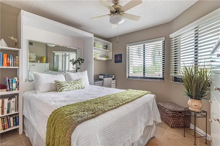 7406  Lake Breeze  DR, Fort Myers, FL 33907