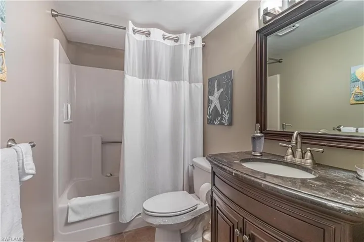 7406  Lake Breeze  DR, Fort Myers, FL 33907