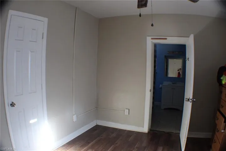 1608 W Knollwood  ST, Tampa, FL 33604